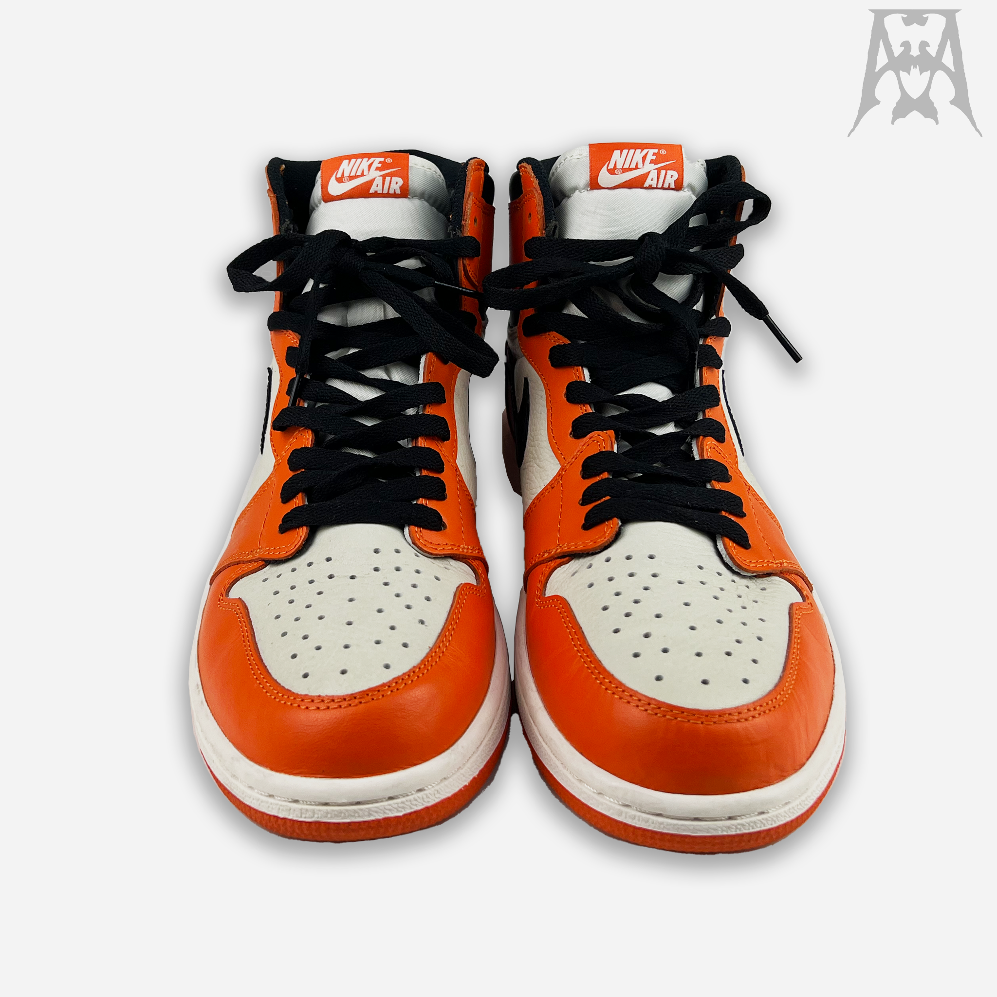 Reverse shattered backboard shop upside down swoosh