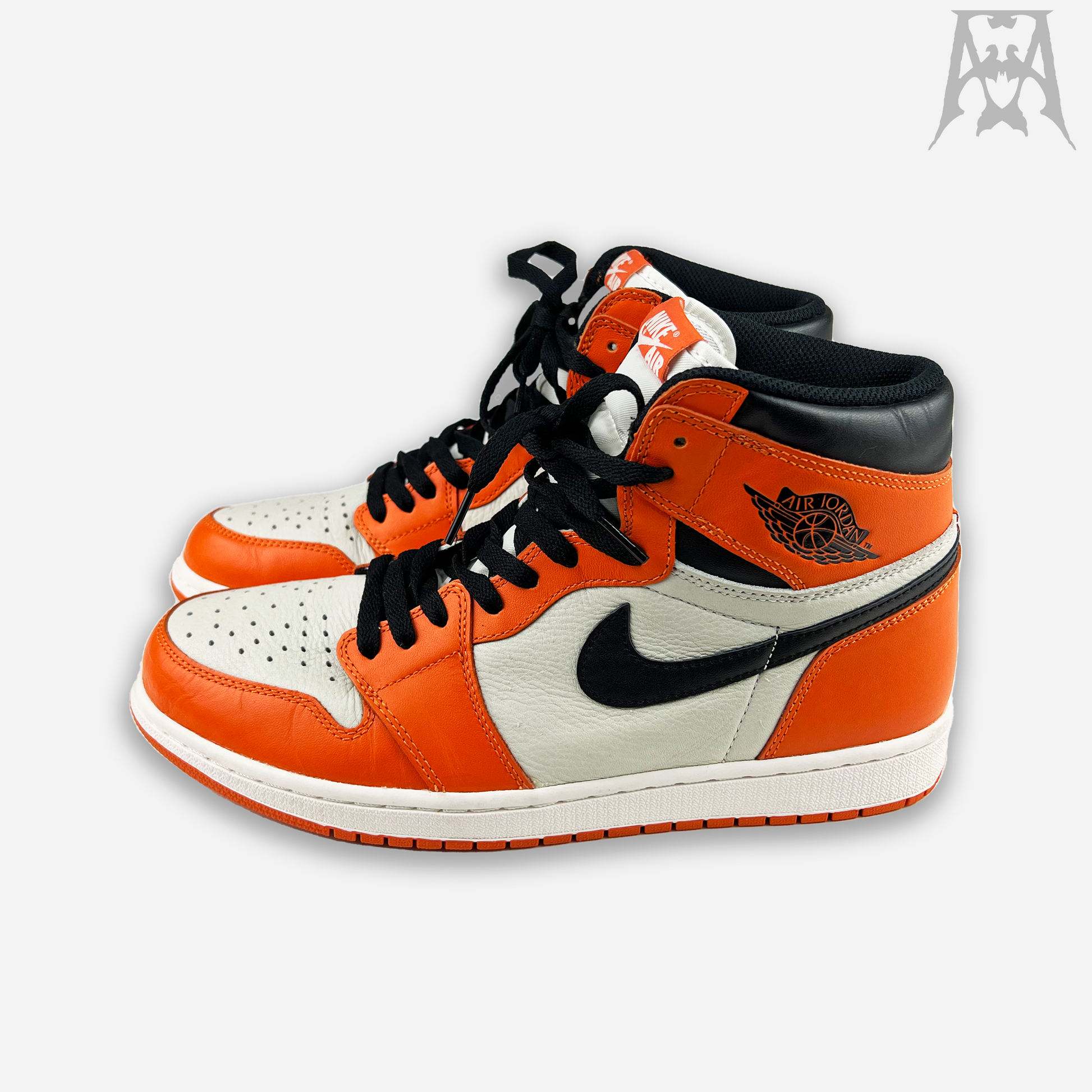 Reverse shattered backboard shop upside down swoosh